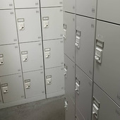 熟女家 豊中蛍池店からの写真投稿 - 貴重品管理も万全！